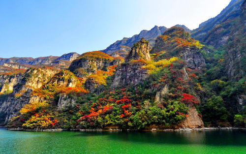探索张家界的旅游景点：自然奇观与文化遗产的完美融合